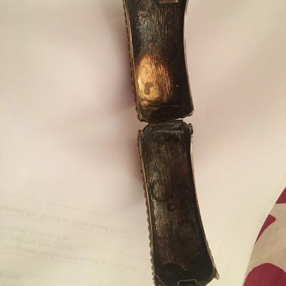 Large Gold Bangle - Picture 3 of 4